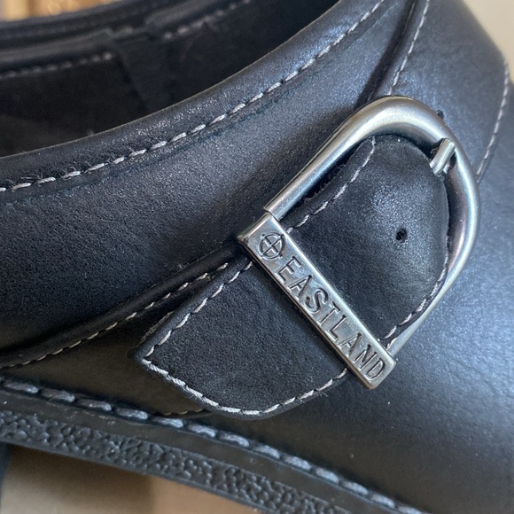 Eastland Nola black leather clogs‎ w/ retro chunky/platform heel. US 9.5/EU 41 - Picture 5 of 11